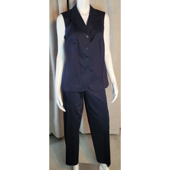 Talbots Woman Navy Sleeveless 2 Pc. Pant Suit 4 button Vest Stretch 12 W Pant 32 - Picture 1 of 11